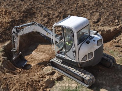 mini pelle mécanique