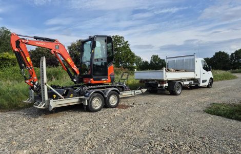 location-mini-pelle-sainte-luce-sur-loire